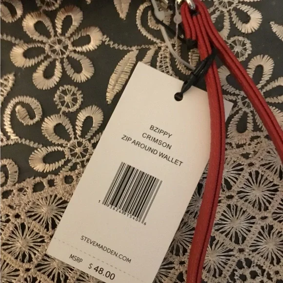 Steve Madden wristlet - Picture 7 of 7